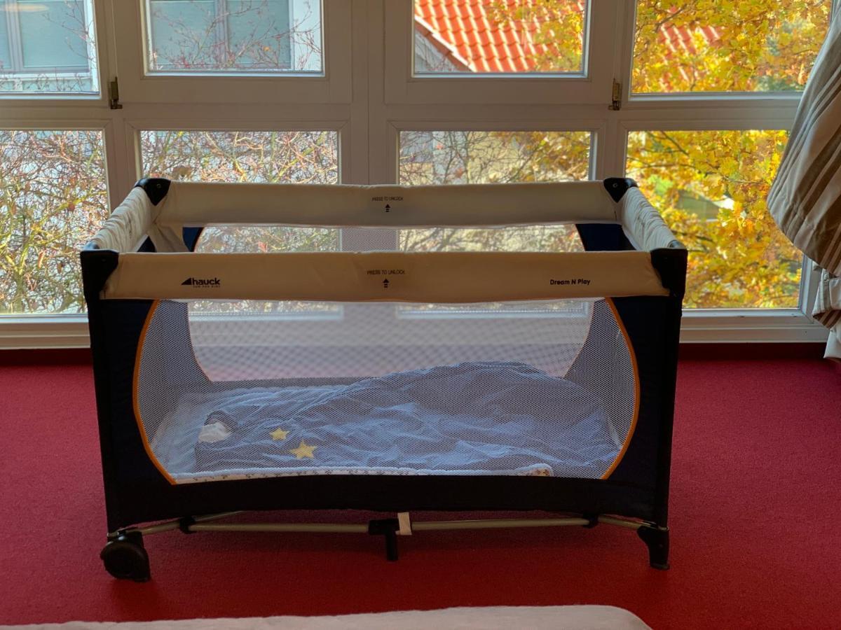 Familiensuite In Villa 希尔德斯海姆 外观 照片